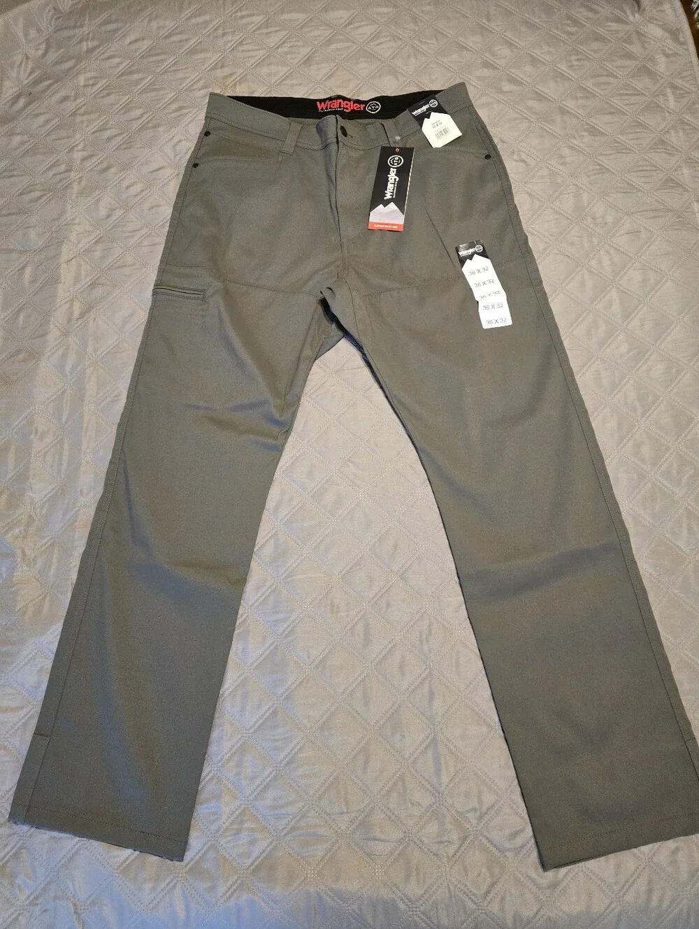 New Mens Wrangler All Terrain Gear Cliffside Utility Pants- Gray- 36x32